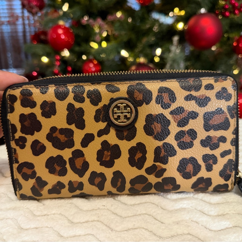 Tory Burch Tan and Black Leopard Wallet